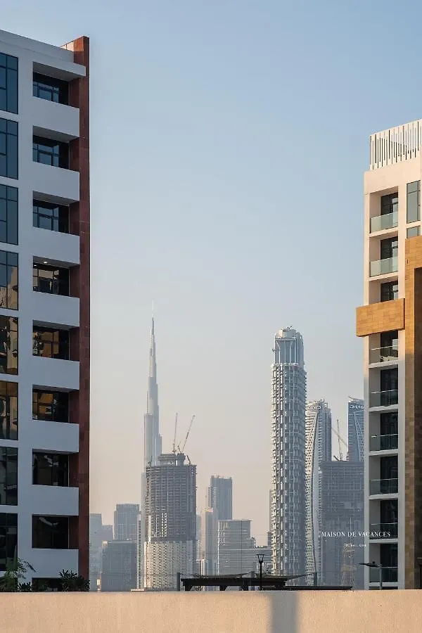 Large Balcony Studio 10Mins From Dubai Mall Apartment